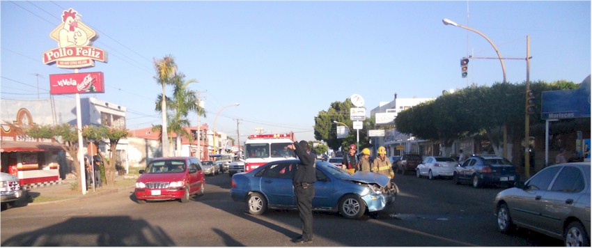 Nuevo accidente en el Eje Vial Tabasco - Foto 1