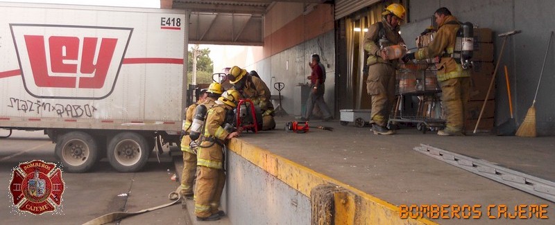 Incendio en Plaza Ley - Jalisco Foto 8