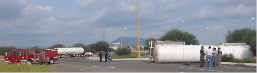 Volcamiento de pipa en el Bordo Nuevo