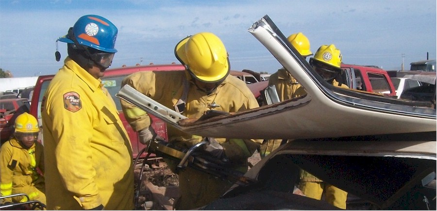 Practica de rescate vehicular de la Academia III-2011, foto 2