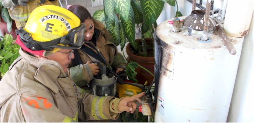 Incendio de boiler calle Tlaxcala Sur 163 - Foto 1