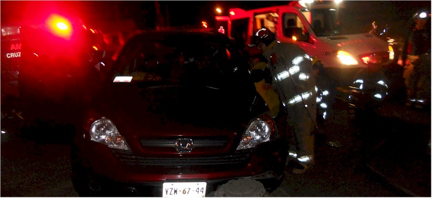 Accidente vial California y Yaqui - foto 1