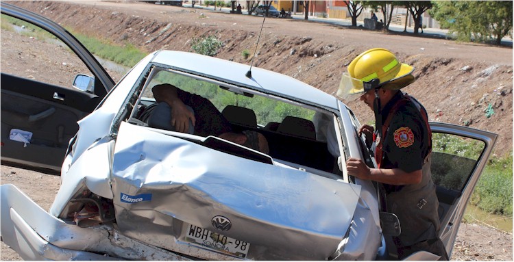 Triple colisin en la Calzada Villanueva - Foto 4