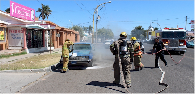 Incendio de vehculo : Allende entre Puebla y Veracruz - Foto 4