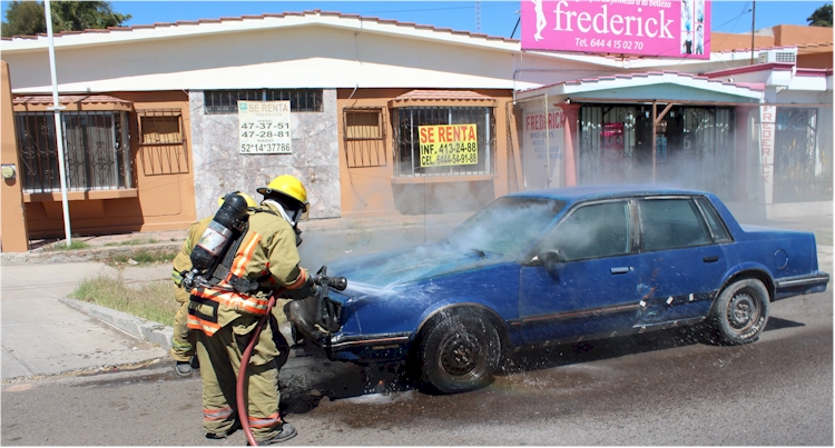 Incendio de vehculo : Allende entre Puebla y Veracruz - Foto 6