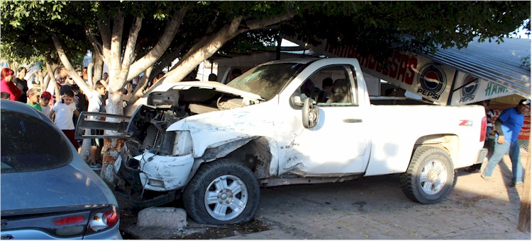 Accidente vial Tehuantepec y Yaqui Foto 2