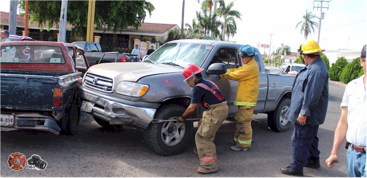 Accidente vial Nainari y Coahuila