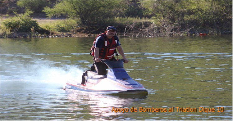 Triatln Dique 10: Efren Polanco a bordo del jet-ski