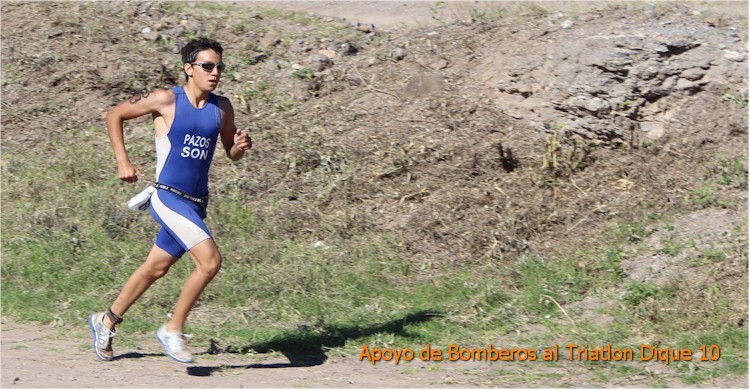 Triatln Dique 10: primer plano de corredor