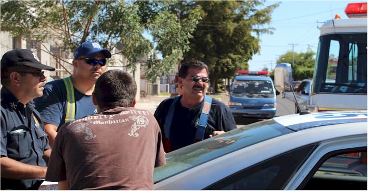 Colisin Eje Vial Coahuila y Cajeme - Foto 1