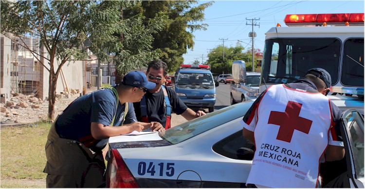 Colisin Eje Vial Coahuila y Cajeme - Foto 3