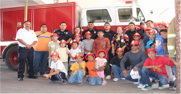 Nias y nios de Cocorit visitan a Bomberos - Foto 11