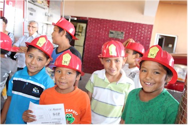 Nias y nios de Cocorit visitan a Bomberos - Foto 7