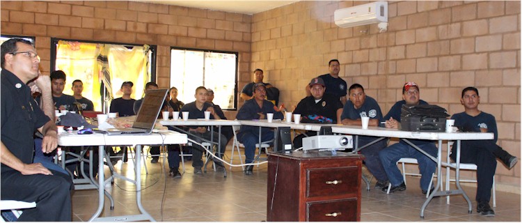 Bomberos Voluntarios durante Curso RIT - Foto 7